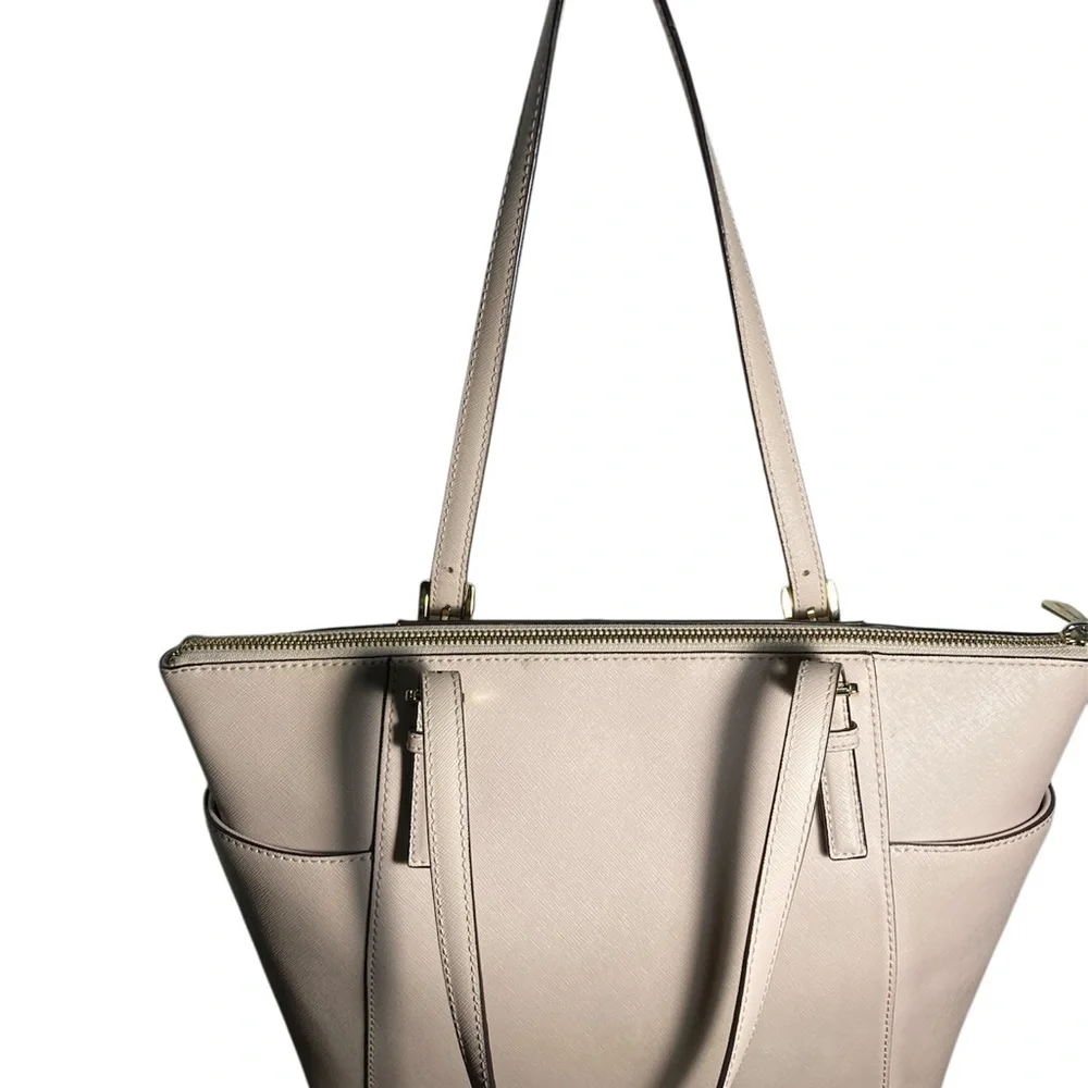 Michael Kors NWOT Tote shoulder Bag - Picture 2 of 9